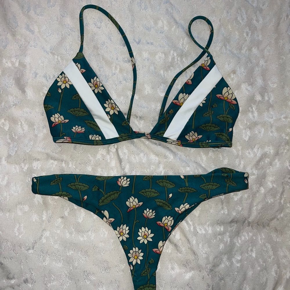 Benoa Swim Lotus Print Bikini